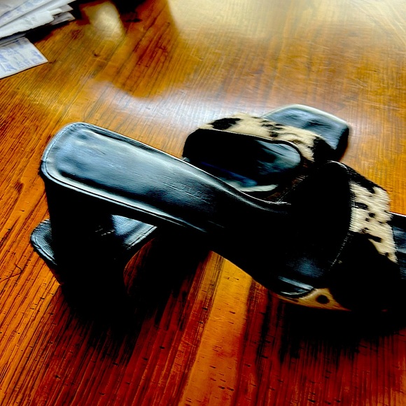 VTG Animal Fur Black&White AnnTaylor BlockHeelMule. S:7.5M.All Leather. Italy🎉 - Picture 2 of 7